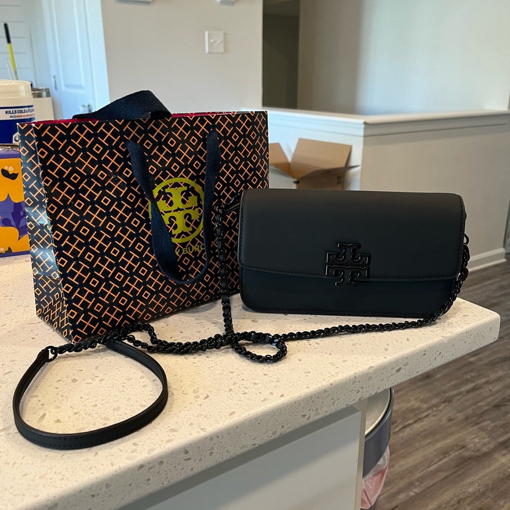 NWT Tory Burch Matte Black Crossbody